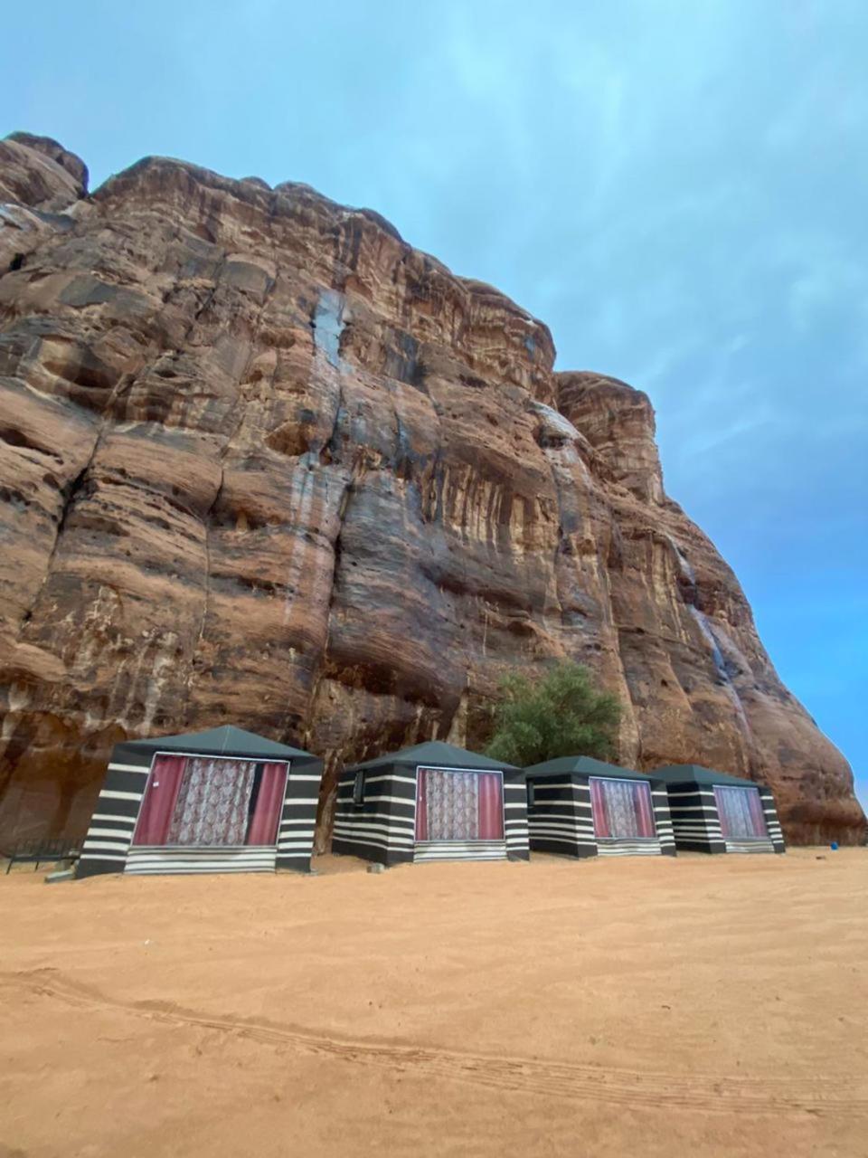 Shahrazad Desert, Rum vádi Kültér fotó